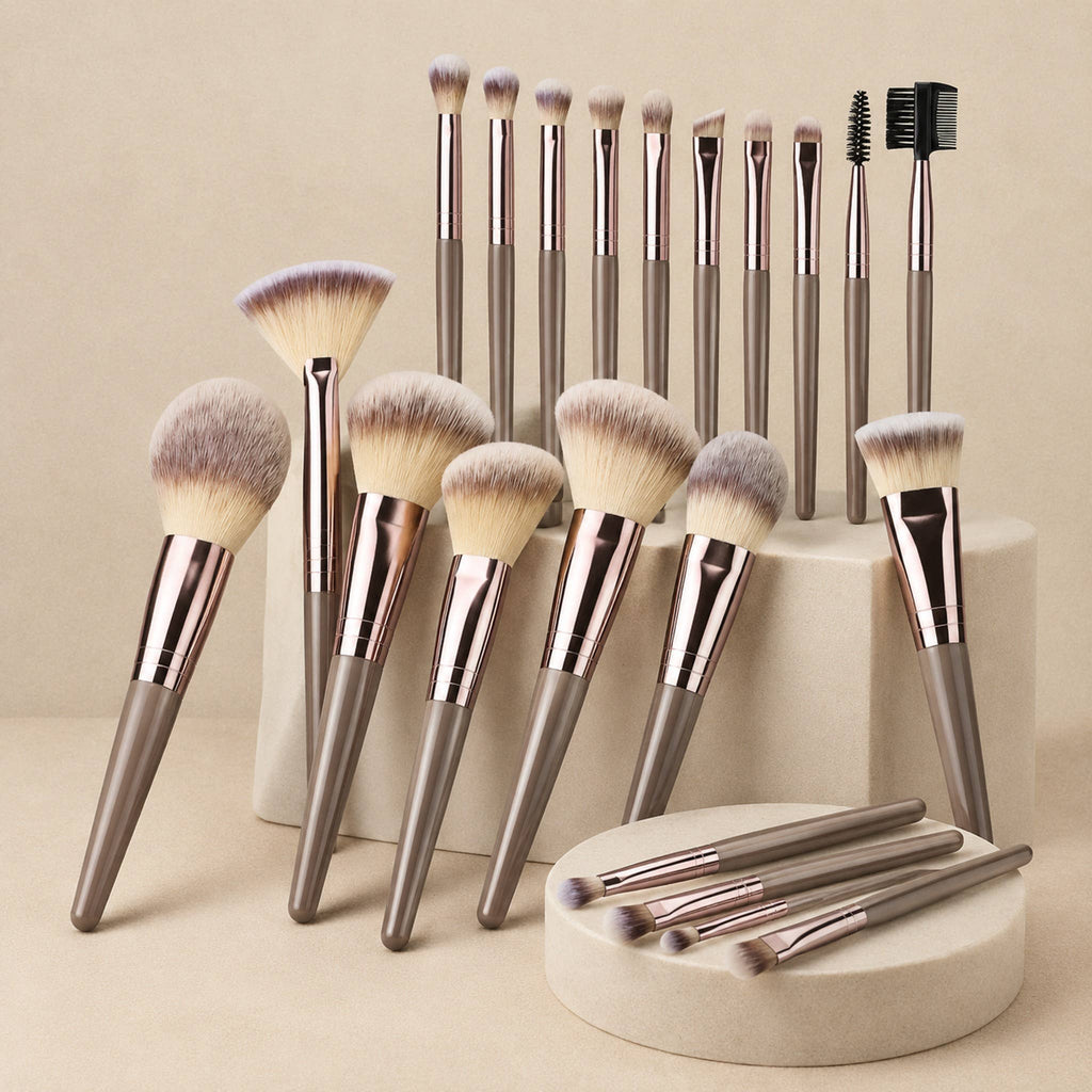 Set de 20 brochas de maquillaje con cerdas de nailon champán: A7