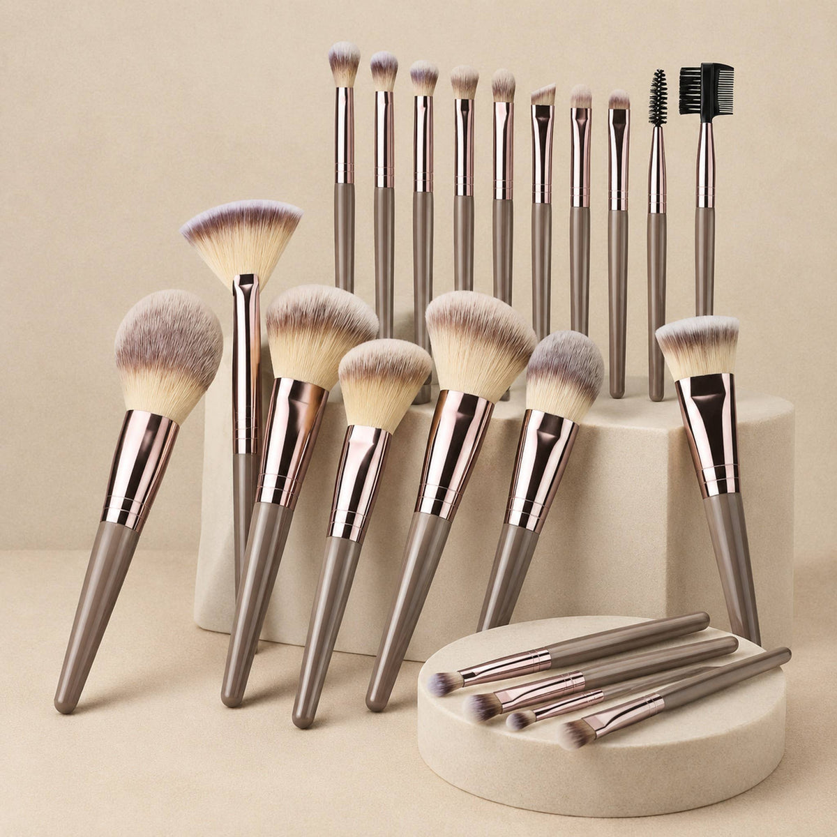 Set de 20 brochas de maquillaje con cerdas de nailon champán: A7