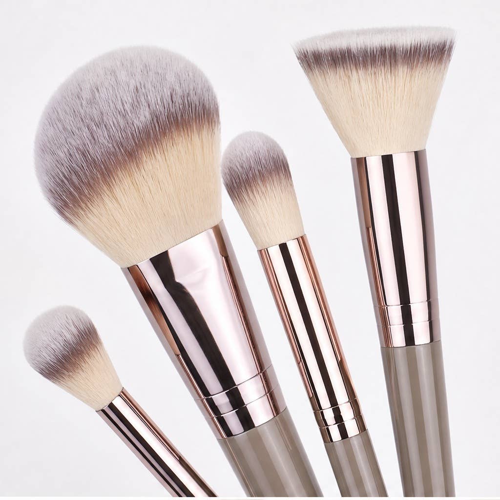 Set profesional de brochas de maquillaje color oro champán: A4